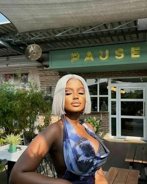 Lexiluv OnlyFans Leaked Free Thumbnail Picture - #6X7N2I0khe