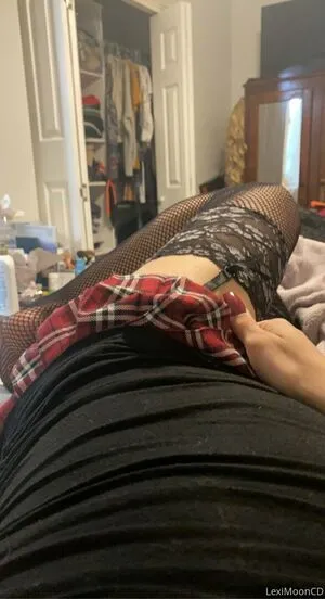 Leximoonts OnlyFans Leaked Free Thumbnail Picture - #P2KklAPAk9