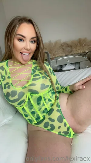 Lexiraex OnlyFans Leaked Free Thumbnail Picture - #9GVTbLgw55
