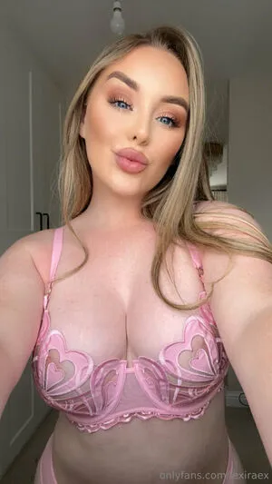 Lexiraex OnlyFans Leaked Free Thumbnail Picture - #EOUzb6Wkfv