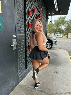Lexisexi420 OnlyFans Leaked Free Thumbnail Picture - #dsozm59Ssp