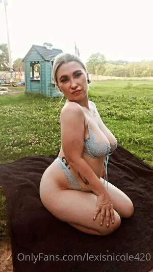 Lexisnicole420 OnlyFans Leaked Free Thumbnail Picture - #B5KtssnlVm