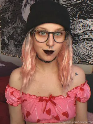 Lexiveefree OnlyFans Leaked Free Thumbnail Picture - #4l8LrnQ86R