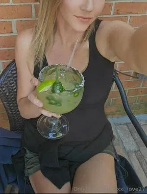 Lexxi Love27 OnlyFans Leaked Free Thumbnail Picture - #4sc9swNv9f