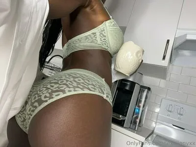 Lexxiionyxx OnlyFans Leaked Free Thumbnail Picture - #pAVtLmvCD1