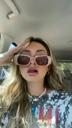 Lexxyjordan OnlyFans Leaked Free Thumbnail Picture - #5RJiG7QRXT