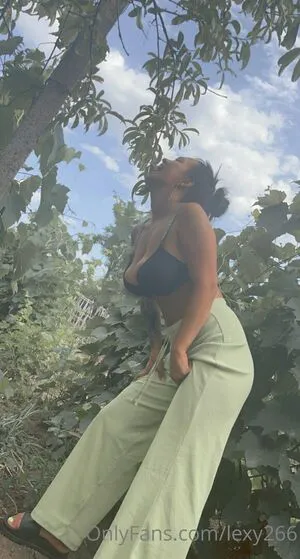 Lexy266 OnlyFans Leaked Free Thumbnail Picture - #CYL2onz3E1
