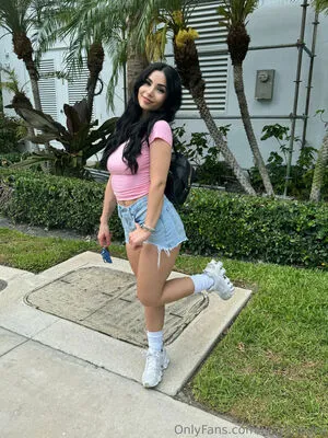 Lexykhadra OnlyFans Leaked Free Thumbnail Picture - #HypMIKEFL0