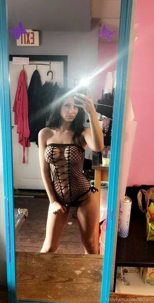 Lexze OnlyFans Leaked Free Thumbnail Picture - #eCn4AFGV85