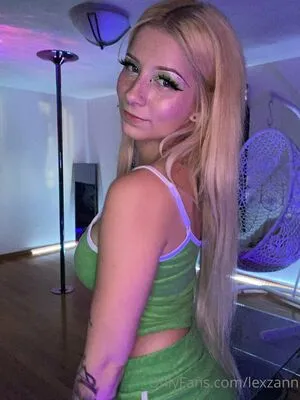 Lexze OnlyFans Leaked Free Thumbnail Picture - #yMvrCYBIkR