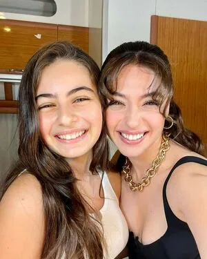 Leya Kran OnlyFans Leaked Free Thumbnail Picture - #SkjwaVCFPO