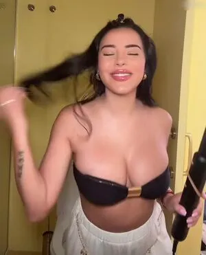 Leyla Lahouar OnlyFans Leaked Free Thumbnail Picture - #CPtQGCK3NC
