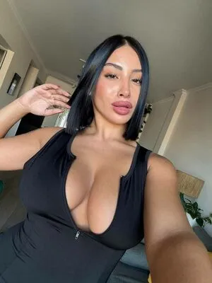 Leylaamari OnlyFans Leaked Free Thumbnail Picture - #TBs4t8oG76