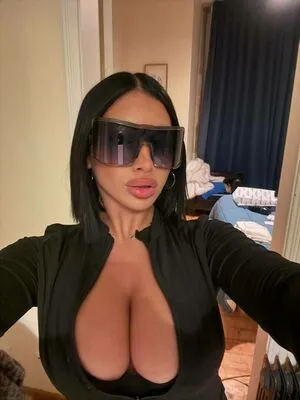 Leylaamari OnlyFans Leaked Free Thumbnail Picture - #hV4fsXHKHP