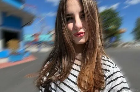 Leylacool OnlyFans Leaked Free Thumbnail Picture - #BK3S6Dgike