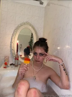 Leyli385 OnlyFans Leaked Free Thumbnail Picture - #r6Wa95mqNY