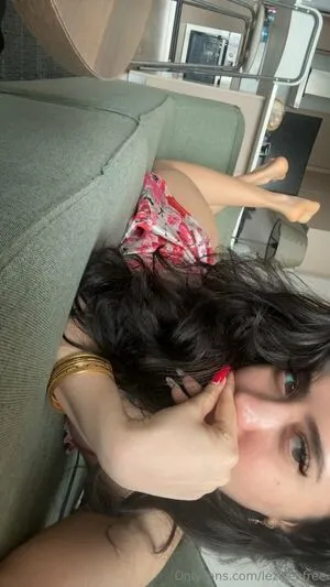 Lezizeefree OnlyFans Leaked Free Thumbnail Picture - #SKedcAr7Ks