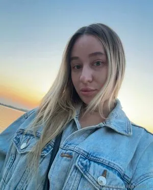 Li Bella OnlyFans Leaked Free Thumbnail Picture - #5EC3WLb3p9