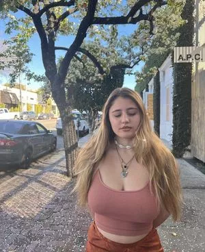 Lia Marie Johnson OnlyFans Leaked Free Thumbnail Picture - #xBI23GUL6a