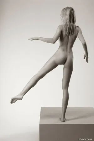 Lia May OnlyFans Leaked Free Thumbnail Picture - #VataMHxsim