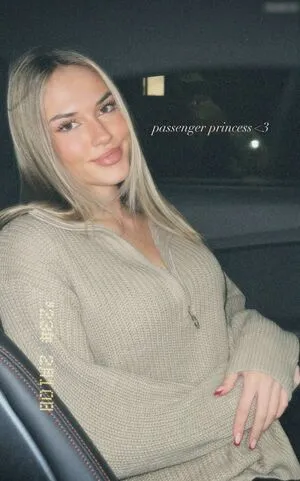 Lia Roul OnlyFans Leaked Free Thumbnail Picture - #1UbRvG2Y69