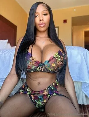 Lialovely4u OnlyFans Leaked Free Thumbnail Picture - #yvbQAmPera