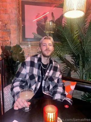 Liamxofree OnlyFans Leaked Free Thumbnail Picture - #6LdeQVxMZ3