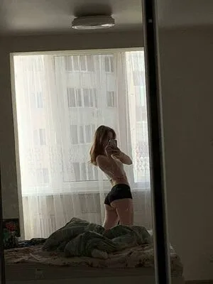 Liana Kisses OnlyFans Leaked Free Thumbnail Picture - #XektEFpBPx