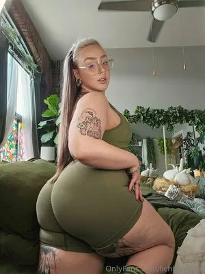 Lichlingsfree OnlyFans Leaked Free Thumbnail Picture - #c6LGUuFBdB