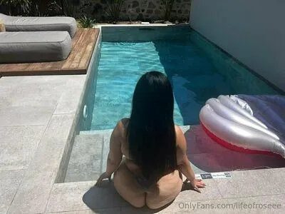 Lifeofroseee OnlyFans Leaked Free Thumbnail Picture - #EW7w0ZVXsc
