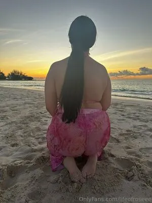 Lifeofroseee OnlyFans Leaked Free Thumbnail Picture - #cRlwANveYf