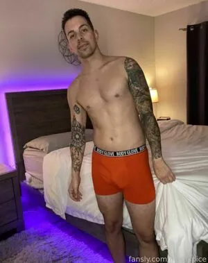 Lifeofspice OnlyFans Leaked Free Thumbnail Picture - #1Qj5DmLRTI