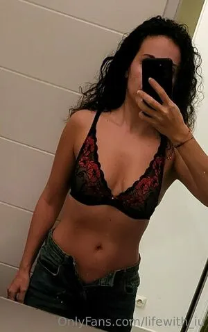 Lifewith Iu OnlyFans Leaked Free Thumbnail Picture - #4D09b9z82D