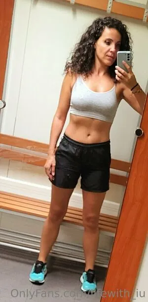 Lifewith Iu OnlyFans Leaked Free Thumbnail Picture - #aWURDt3ALH