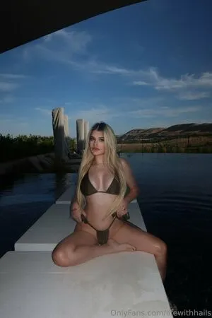 Lifewithhails OnlyFans Leaked Free Thumbnail Picture - #7MO6Kx8oDL