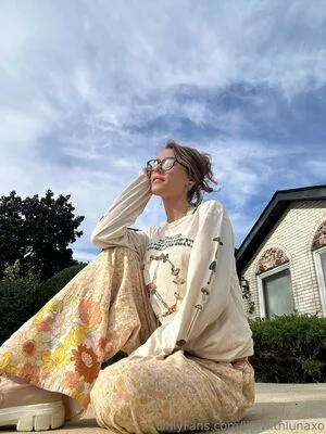 Lifewithlunaxo OnlyFans Leaked Free Thumbnail Picture - #RHmuhrsWOQ