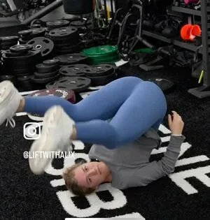 Liftwithalix OnlyFans Leaked Free Thumbnail Picture - #RclNEbjAj0