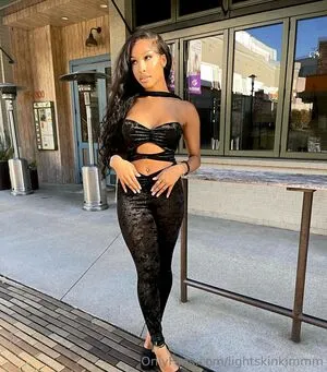Lightskinkim OnlyFans Leaked Free Thumbnail Picture - #Q1krurnFvp