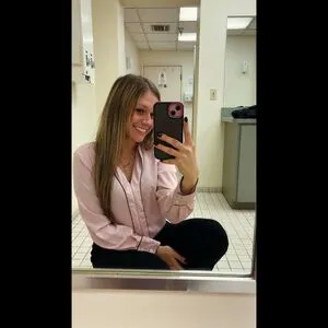 Lightweightleah OnlyFans Leaked Free Thumbnail Picture - #eGhlnHk0f3