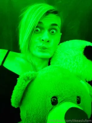 Likeaslufem OnlyFans Leaked Free Thumbnail Picture - #X3dewbTmPg