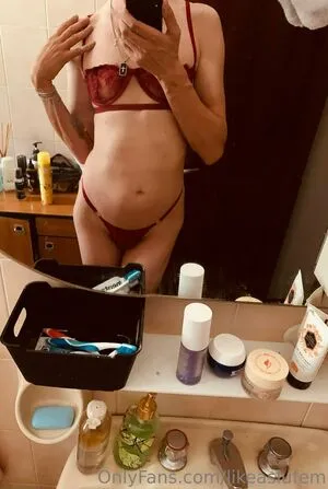 Likeaslufem OnlyFans Leaked Free Thumbnail Picture - #dV19yGd0Uy
