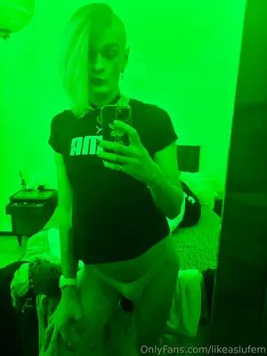 Likeaslufem OnlyFans Leaked Free Thumbnail Picture - #t5XZcAFNda