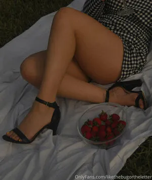 Likethebugortheletter OnlyFans Leaked Free Thumbnail Picture - #PhGEFXjZwk