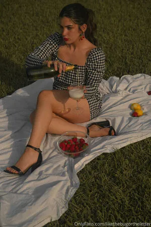 Likethebugortheletter OnlyFans Leaked Free Thumbnail Picture - #dSDqvKDyU3