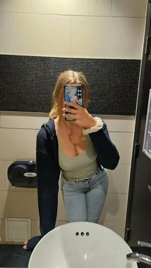 Lil Hanne OnlyFans Leaked Free Thumbnail Picture - #6sR3bkhu1K