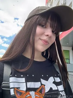 Lil Kitty Yy OnlyFans Leaked Free Thumbnail Picture - #tusQ4z6dyf