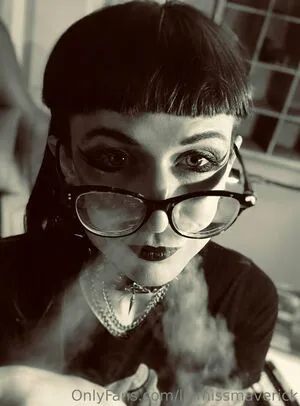 Lil Missmaverick OnlyFans Leaked Free Thumbnail Picture - #ahiQDa856F