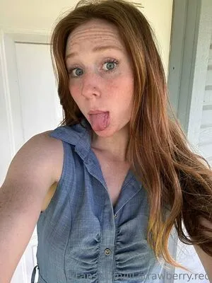 Lil Strawberry Red OnlyFans Leaked Free Thumbnail Picture - #ZC2EU8DqWf
