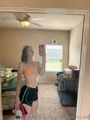 Lil Strawberry Red OnlyFans Leaked Free Thumbnail Picture - #eZdSOU0p2g