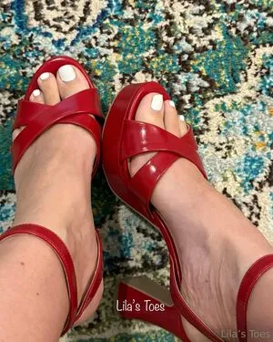 Lilas Toes OnlyFans Leaked Free Thumbnail Picture - #M8DGlbYGo2